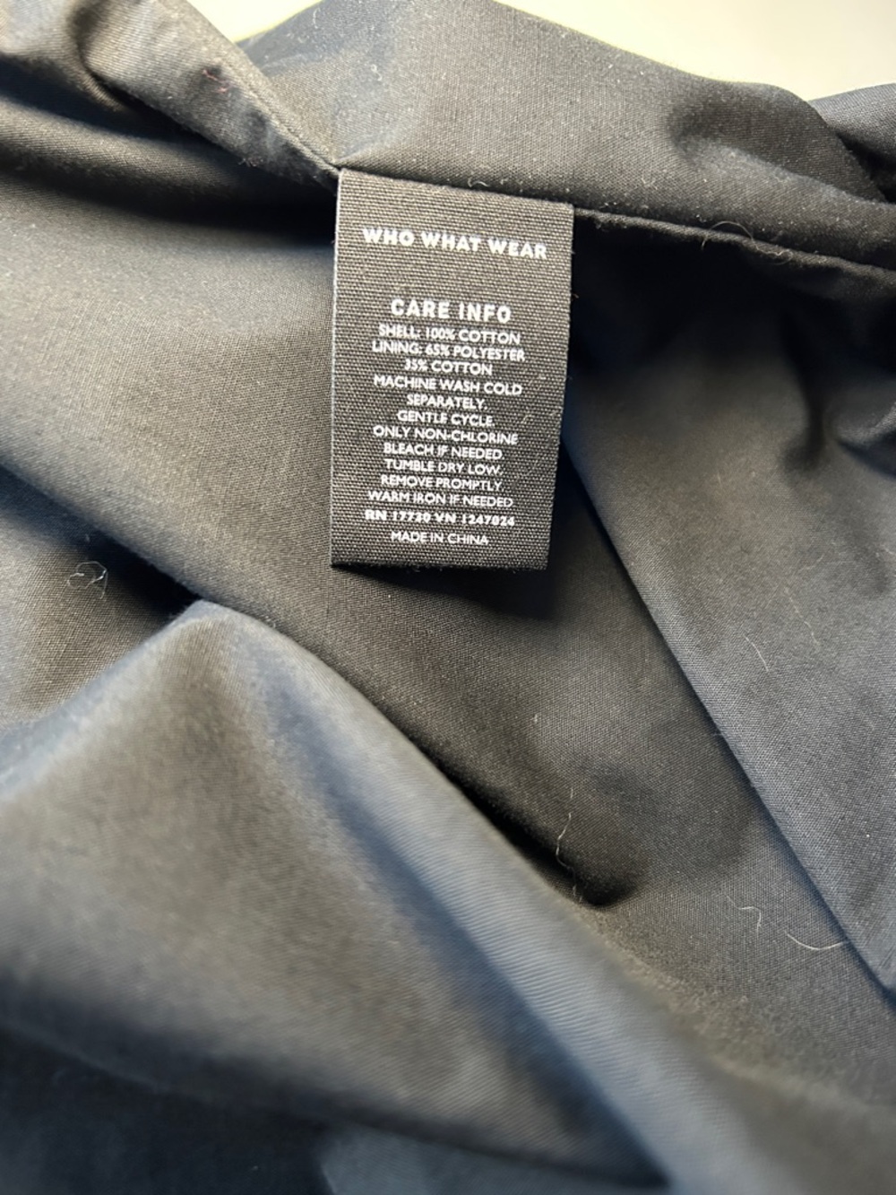 Who What Wear Black Tiered Puffy Long-Sleeve Tiered Mini Dress w/Side Pockets - Picture 5 of 6